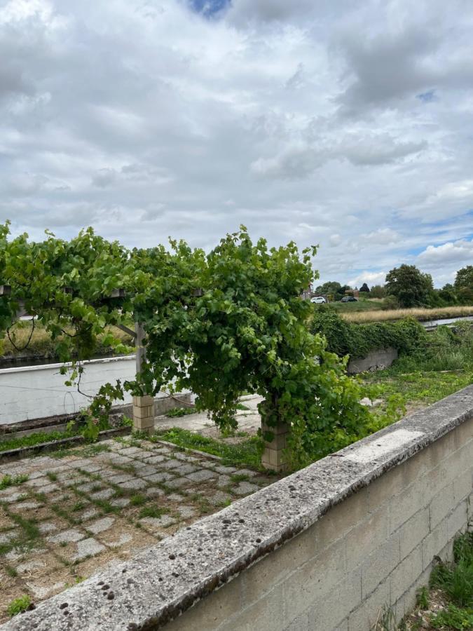 Superbe Appartement Au Bord Du Canal De St Quentin Saint-Quentin  Exterior foto